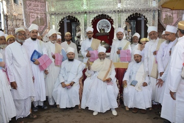 Moharram ul-Haraam 1437 AH: Haatim ul-Khayraat wa Rabee' ul-Barakaat Haatim Zakiyuddin saheb (tus) and Majlis-e-Husaini